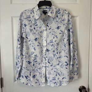Talbots Blue and White Floral Button Down Shirt Women’s Size 6 Non Iron NWT